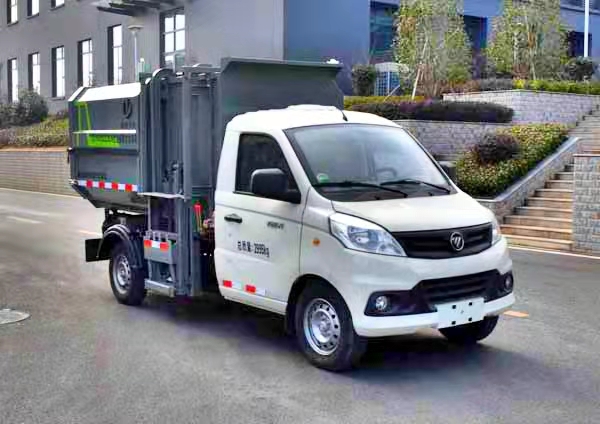 福田牌 国六 0.8吨自装卸式垃圾车